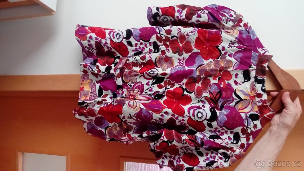 Dámské oblečení - 9