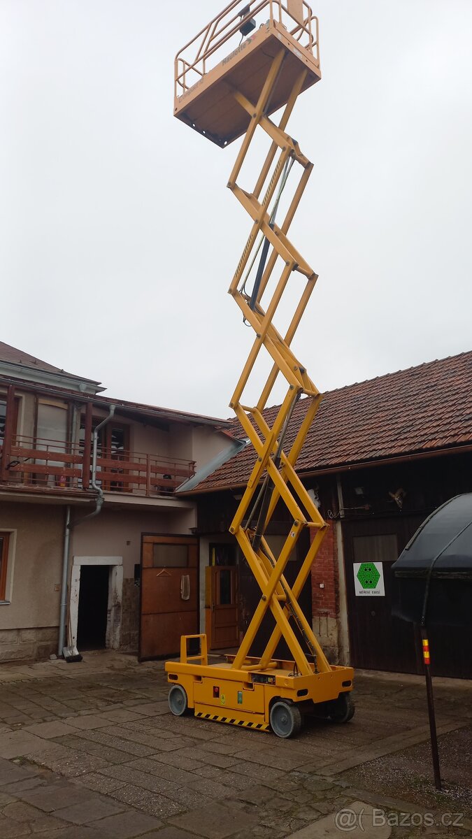 Plosina Haulotte compact 12 - 9