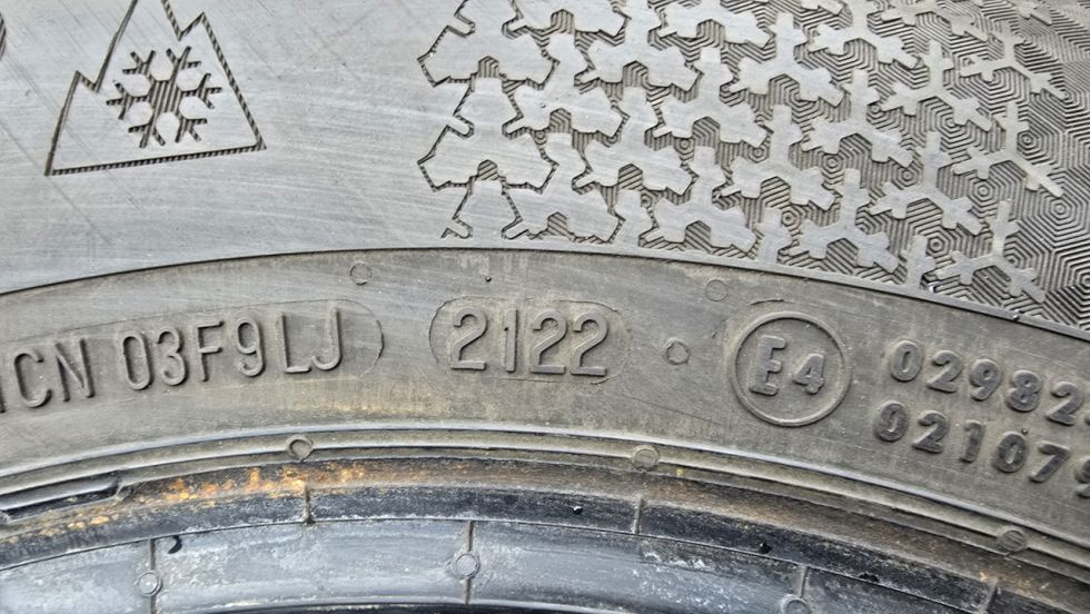 Zimní pneu 195/65/15 Continental - 9