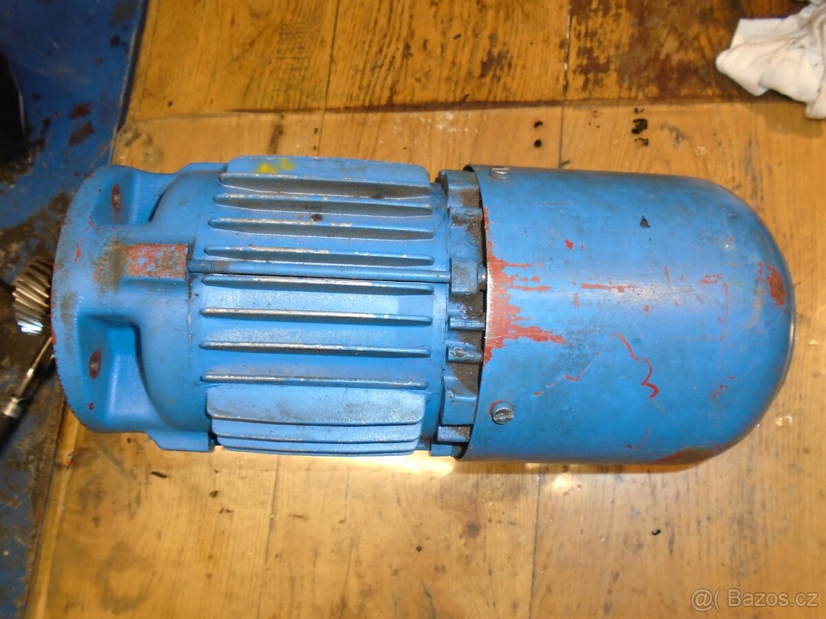 Jeřábový motor s dvojim vinutím - 9