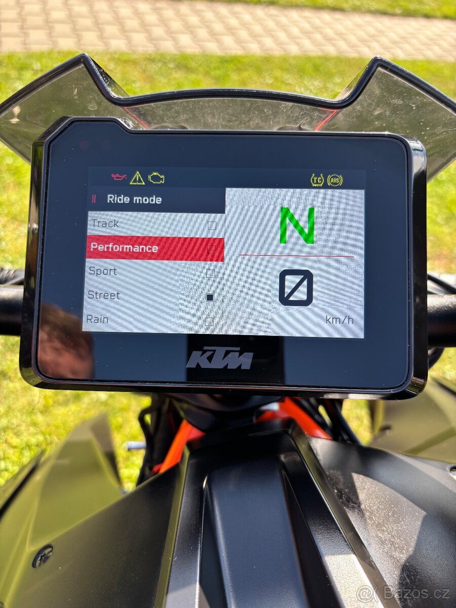 Ktm superduke 1290r - 9