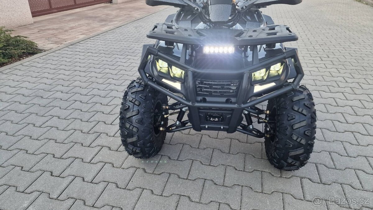 Dětská čtyřtaktní čtyřkolka RockRider Deluxe. - 9