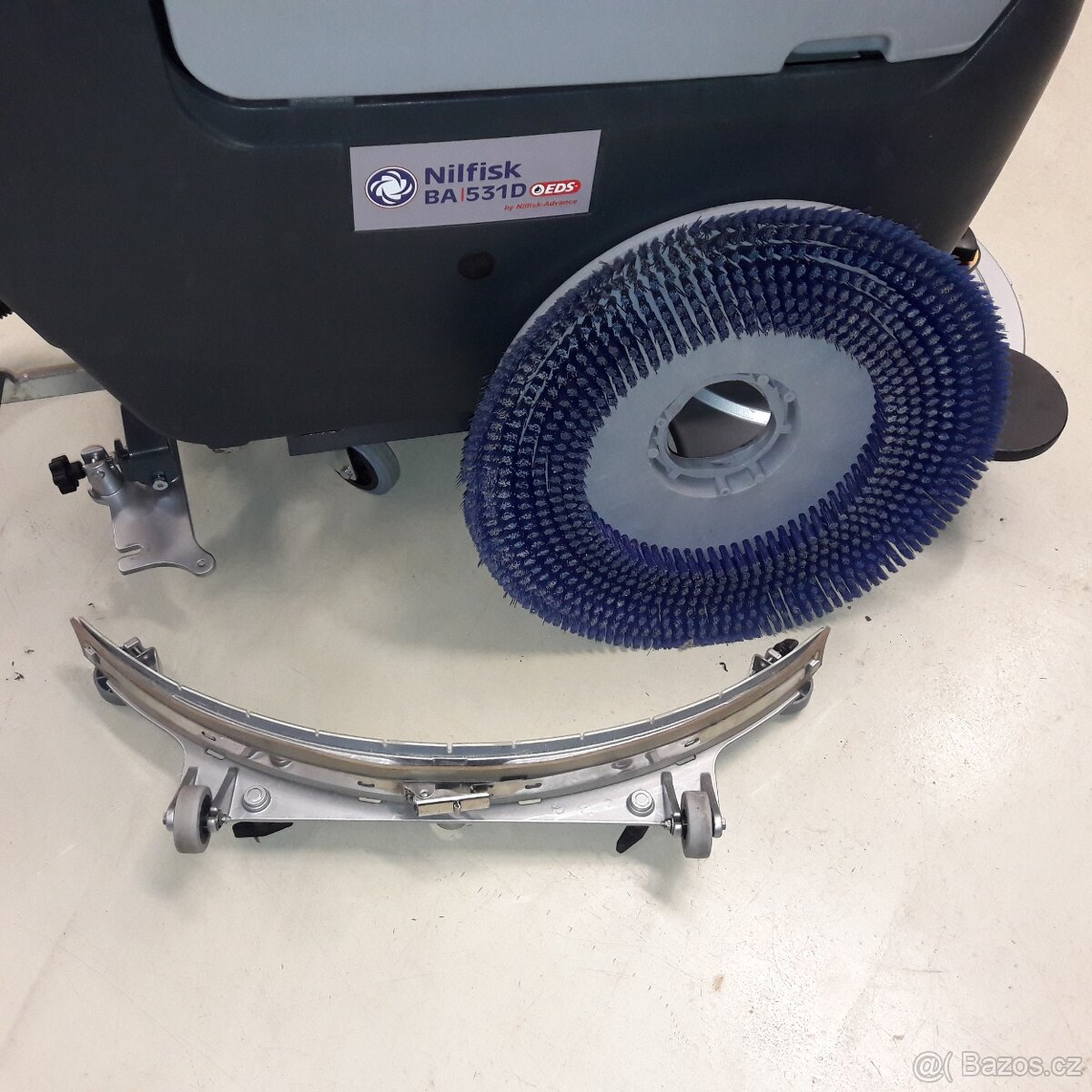 Podlahový mycí stroj Nilfisk BA 531 s vlast.pojezdem - 9