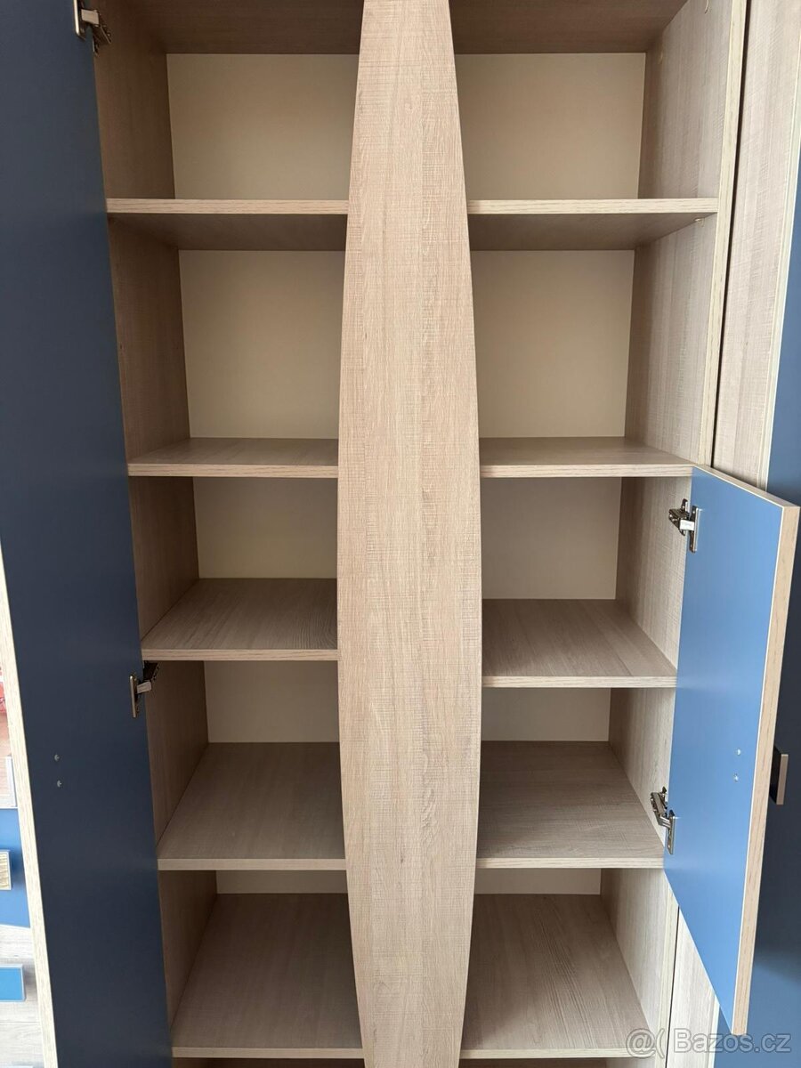 Ostrava – dětský pokoj pro dvě děti, 2× postel 90×200 - 9