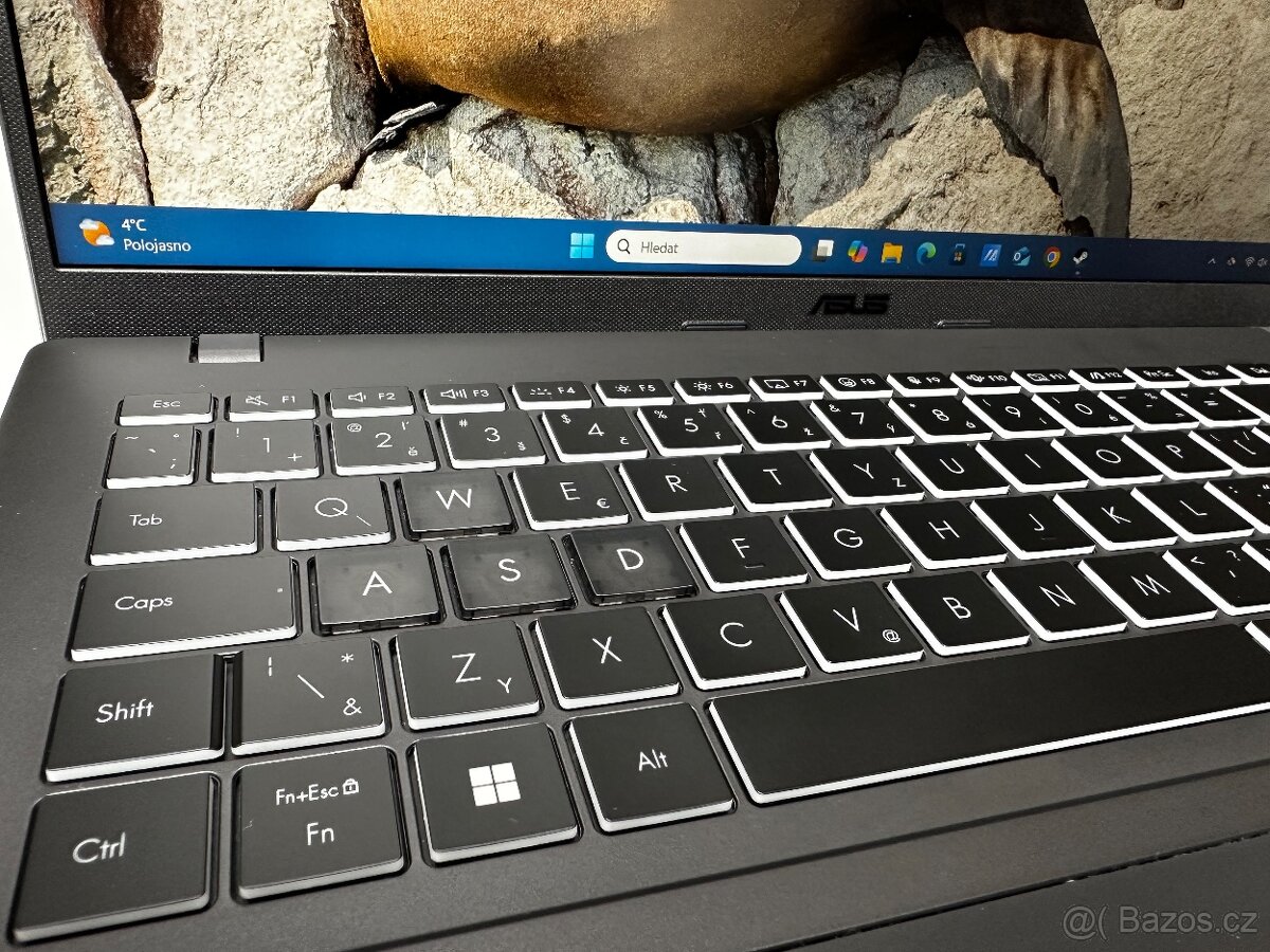 ASUS Vivobook 16 RTX 4050 Herní notebook, 144H - 9