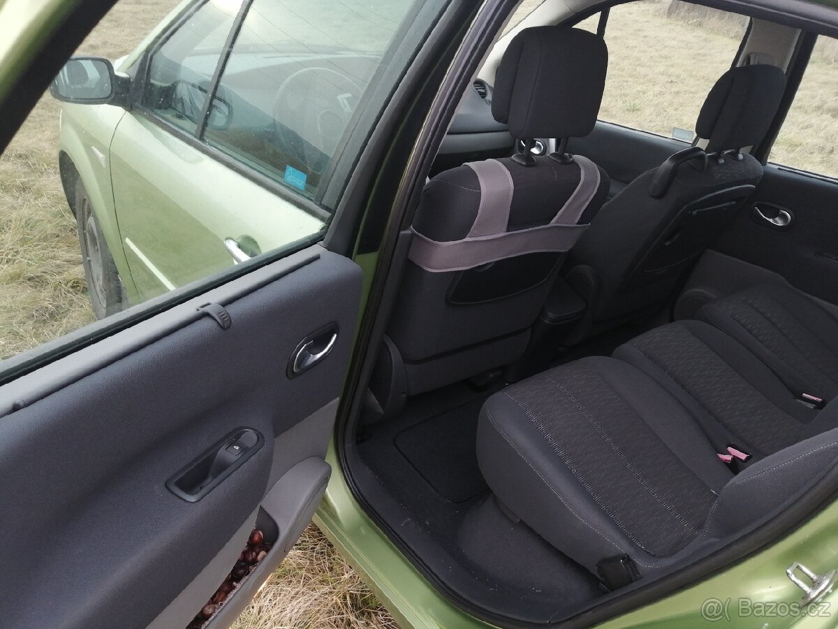 Prodám Renault megan scenic 2 r.v 2007 na ND - 9
