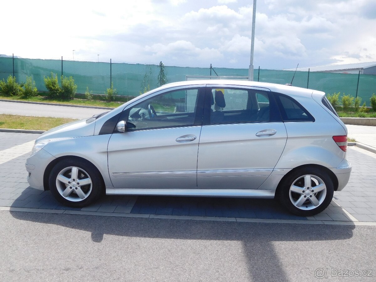Mercedes-Benz B 180 2.0 CDi Elegance, 80 kW, Automat, Klima - 9