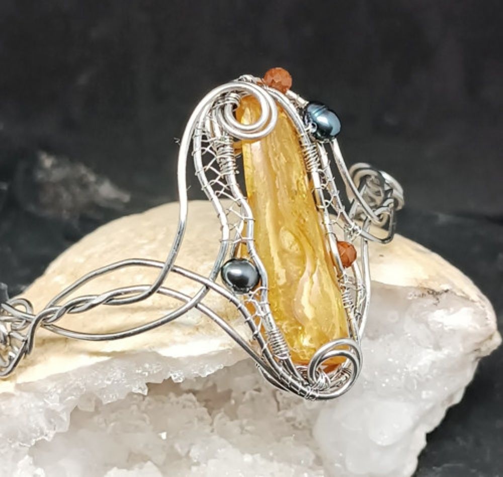 Jantar - Paměť pradávných věků s vůni pryskyřice - 9