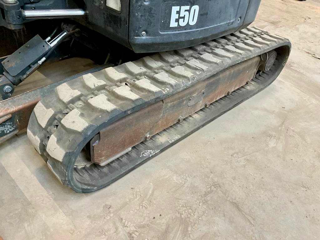 Bagr Bobcat E 50 - 9