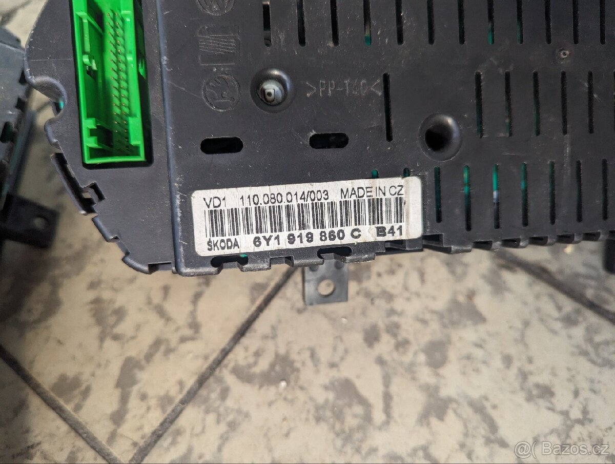 Prodám budíky škoda - 9