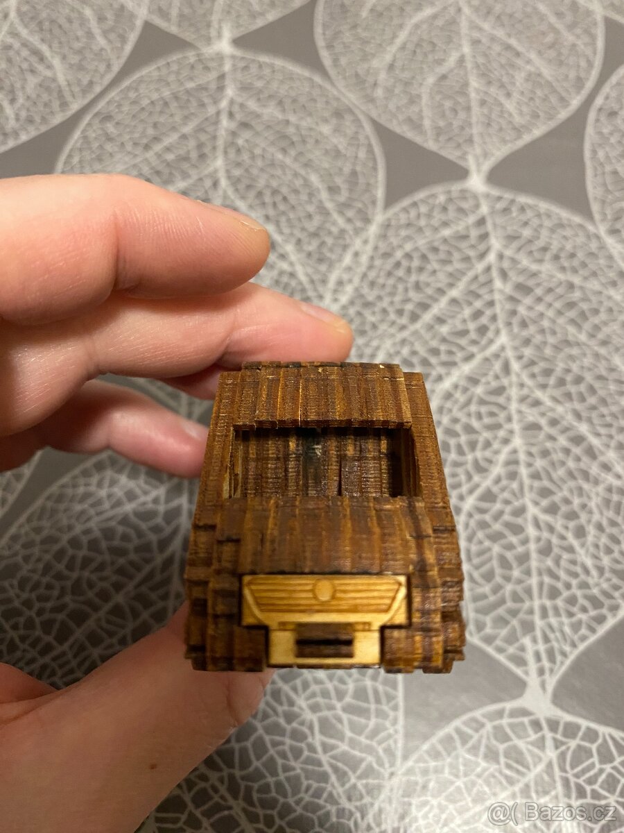 Nový dřevěný model obytného vozu KRS Cruiser Line - 9