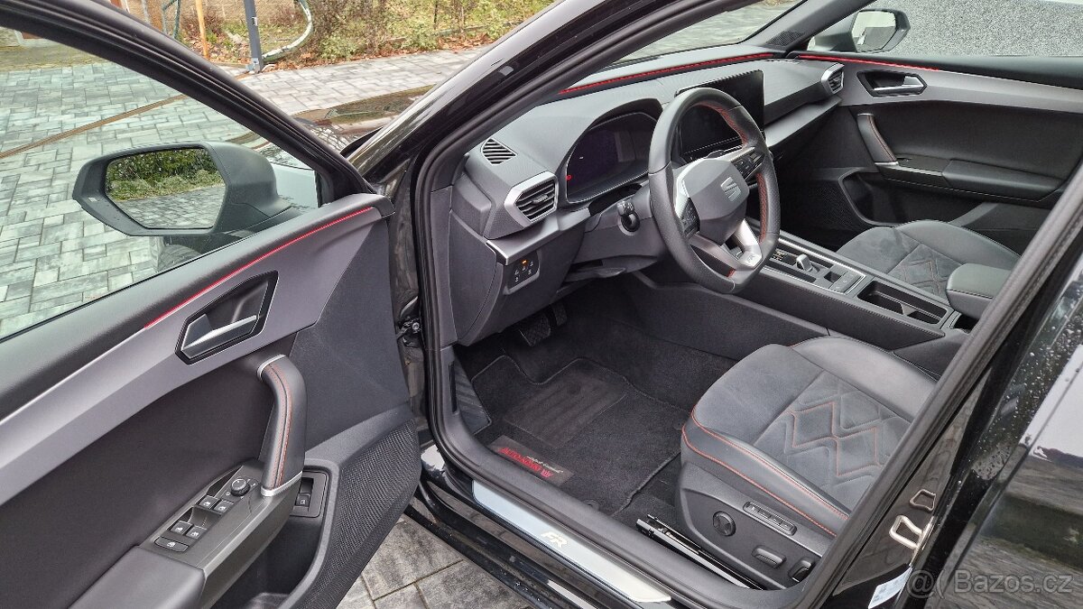 SEAT LEON FR 1.4 TSI 110KW+E-HYBRID.AUTOMAT.ROK 12/2020 - 9