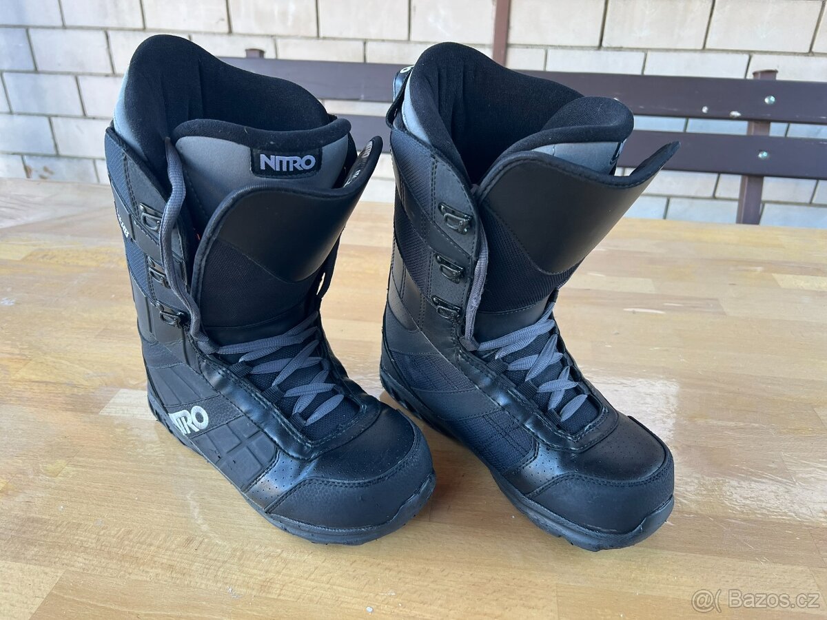 Snowboard 150cm + vázání + boty - 9