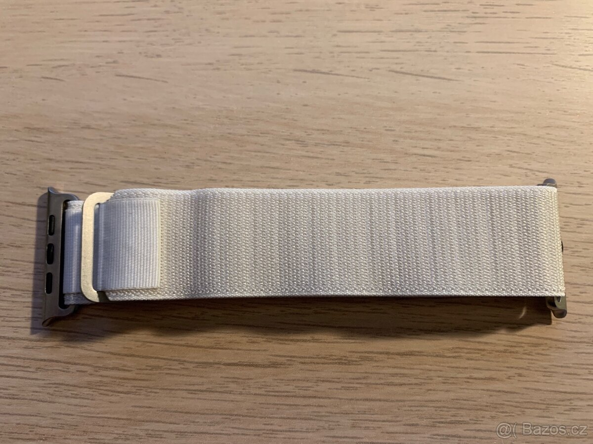 nový řeminek na Apple Watch ultra Alpský tah - 9