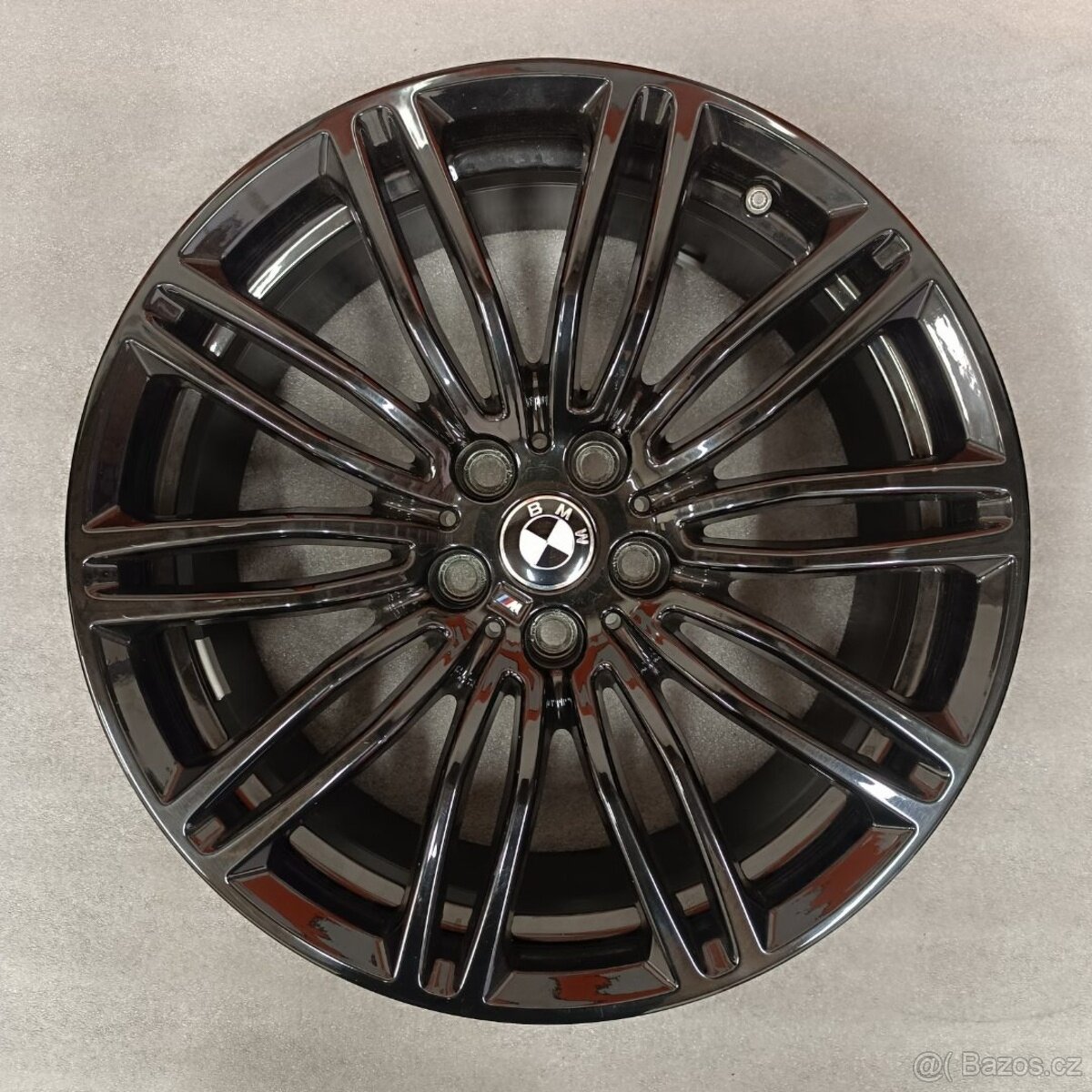 Alu kola BMW 5 (G30, G31) 8Jx19'', 5x112, ET30 - 9