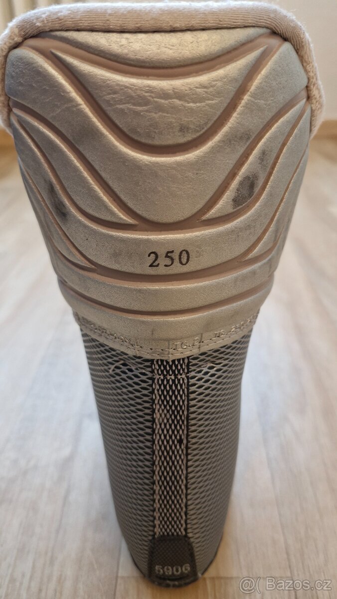 Prodám lyžařský set-lyže Rossignol, boty Head, helma Alpina - 9