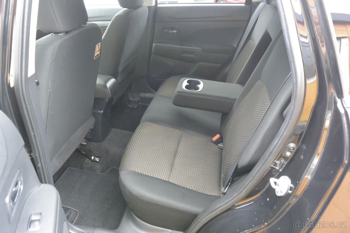 PRODÁM Mitsubishi ASX 1.8DI-D Comfort 2WD - 9