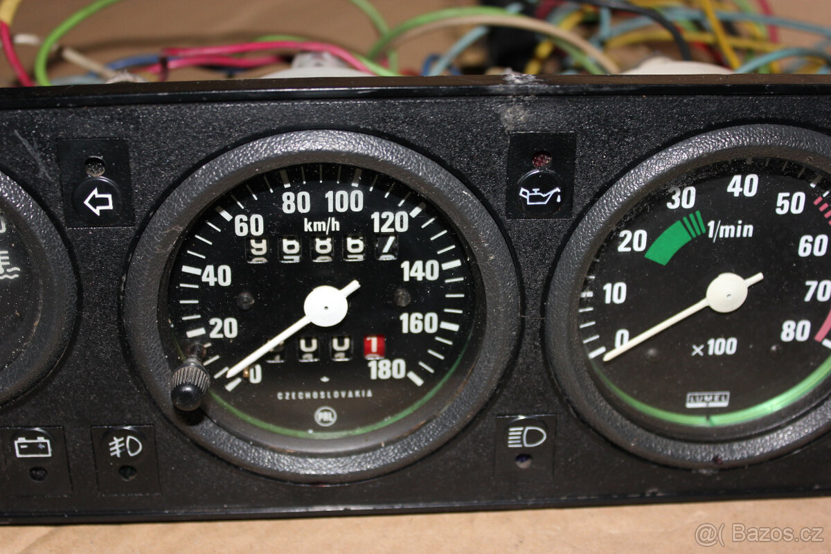 Přístrojové desky škoda 120LS/120GLS/130/135/136/Rapid/Garde - 9