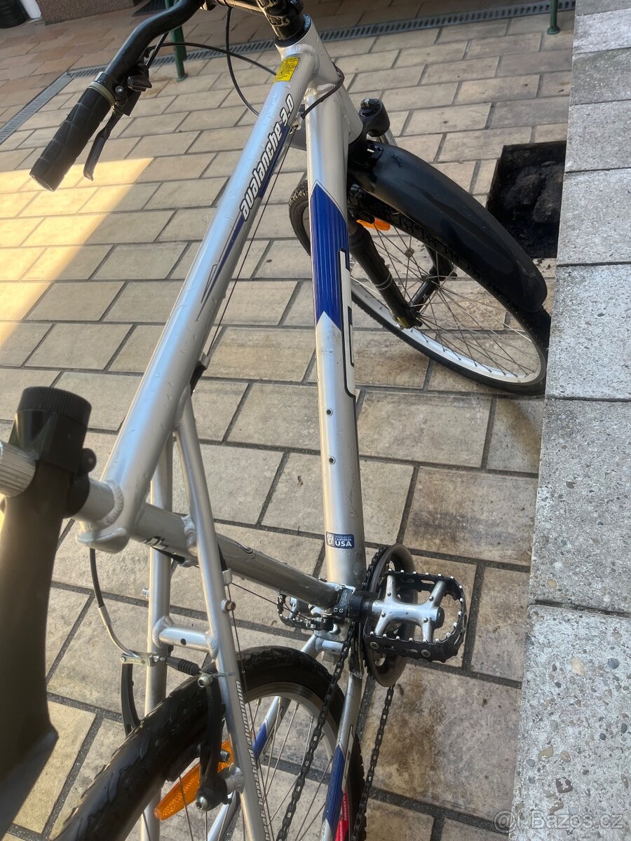 GT Avalanche 3.0 - 9