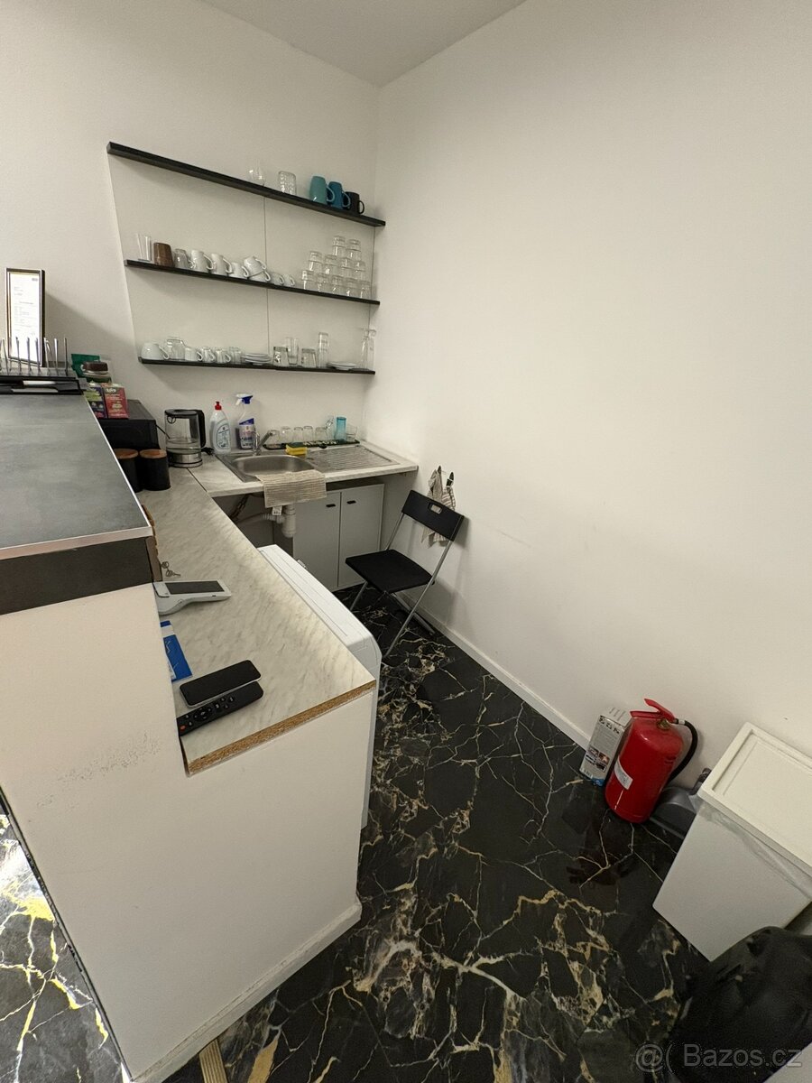 Prodej zavedeného barbershopu - 9