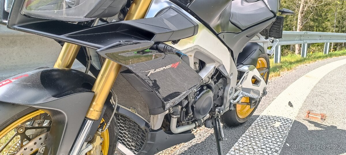 Aprilia Tuono V4R - 9