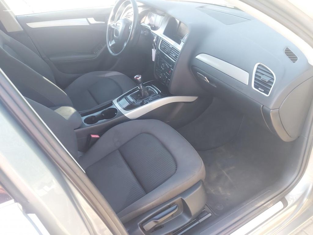 Audi a4 2.0TFSI 2011//1.majitel//Serviska - 9