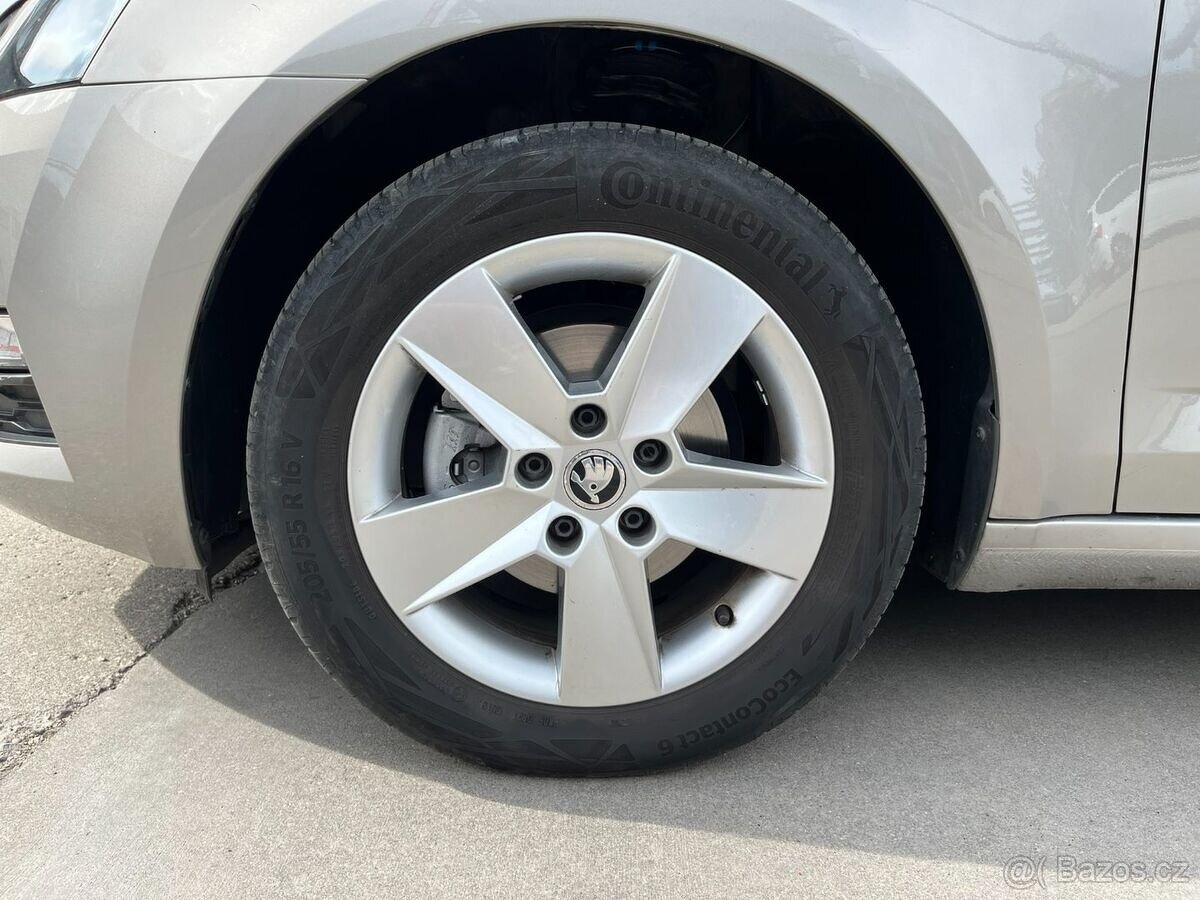Škoda Octavia 3 1.6 TDI - 9