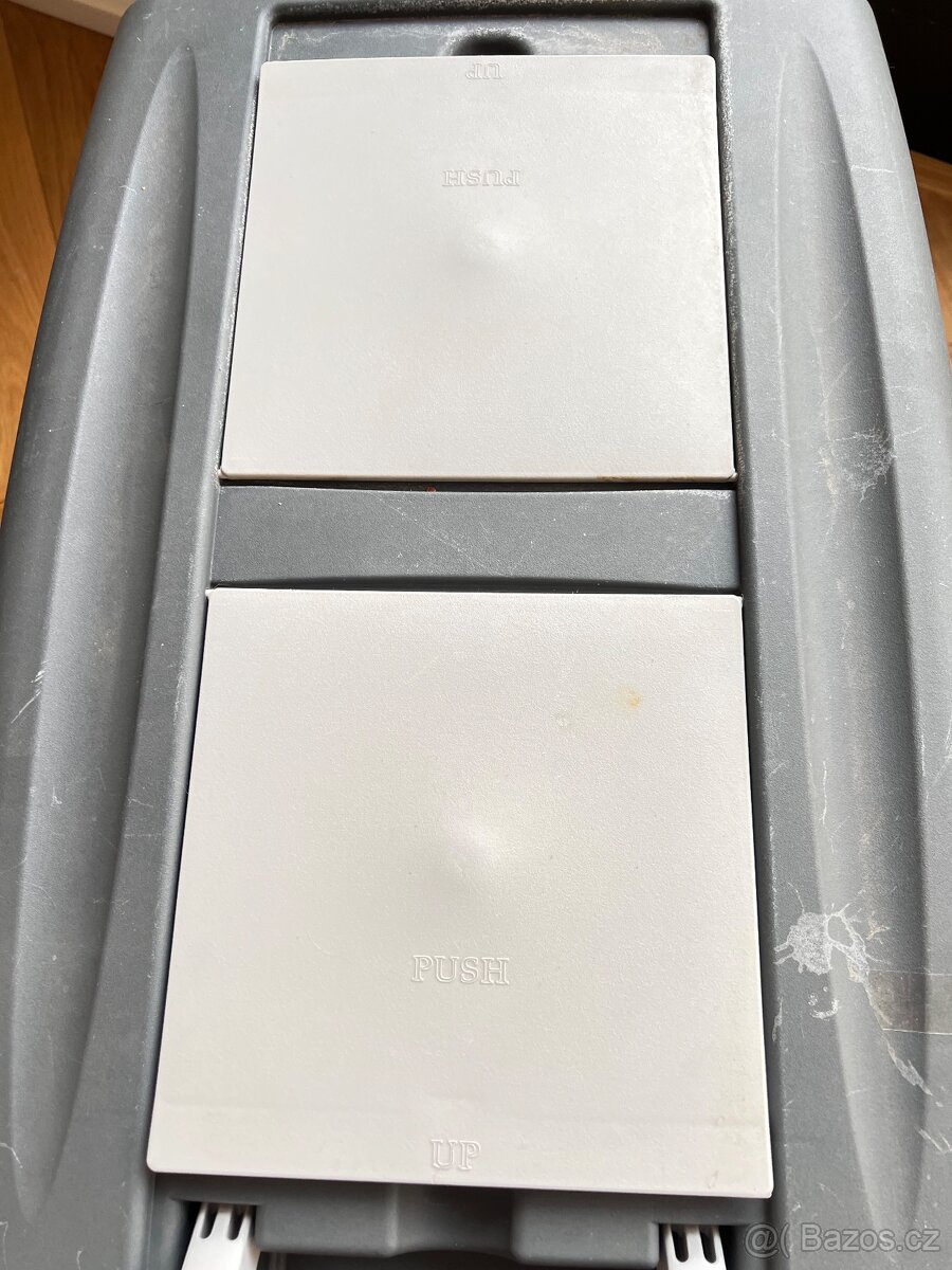 Přepravní klec pro psy se zámkem pro leteckou přepravu - 9