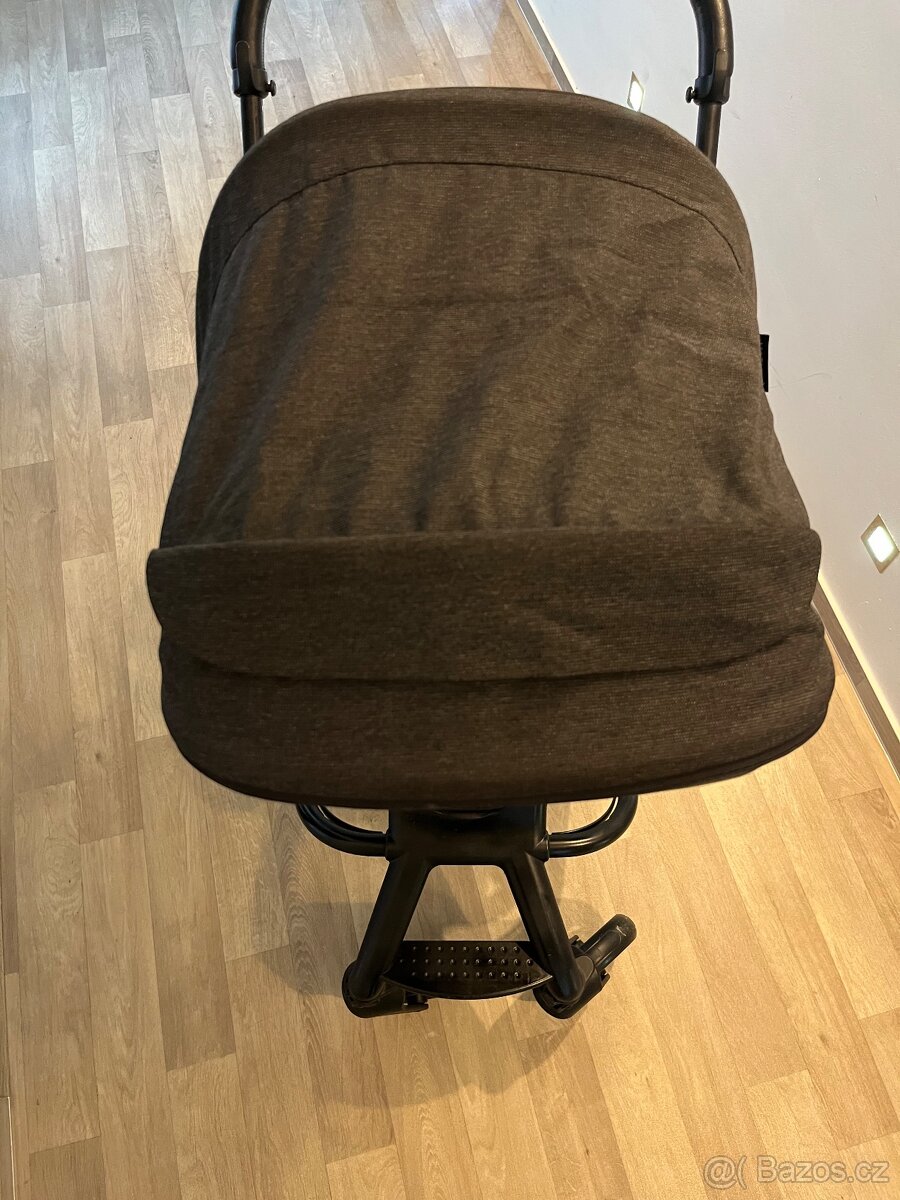 Easywalker Harvey 2, 2v1 - 9