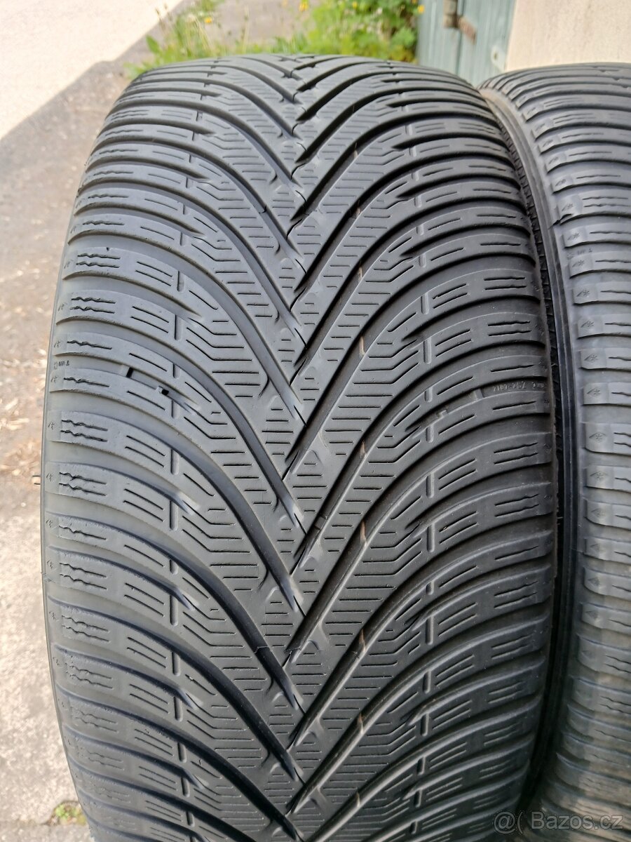 zimní pneu 235/40/18 - 9