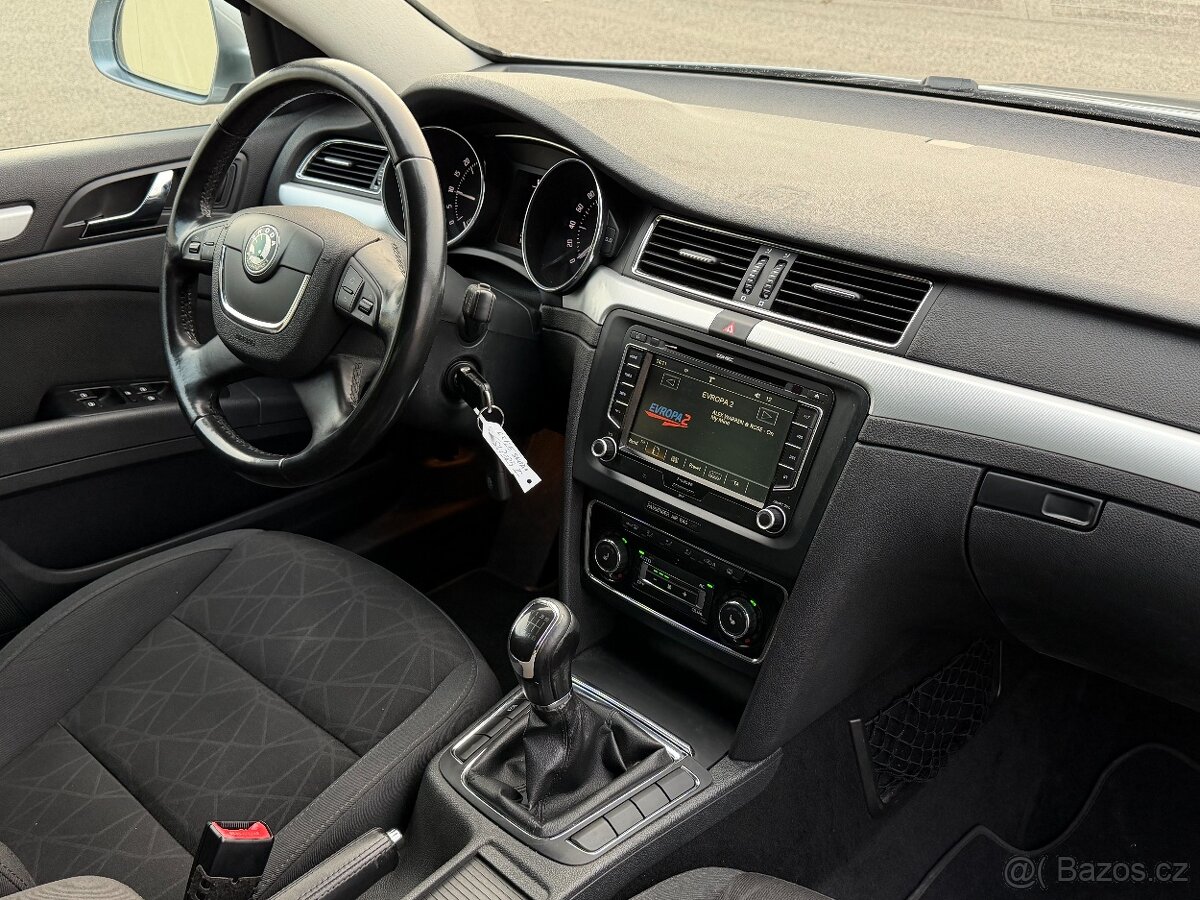Škoda Superb 2.0TDi 125kW bi-xenon, tažné, nová STK, rozvody - 9