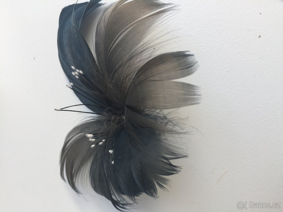 starší brože s peřím + naušnice - 9