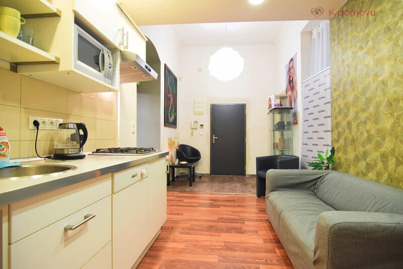 Prodej kadeřnictví/ bytu 2+1, 66 m2, Staré Brno, Hybešova - 9