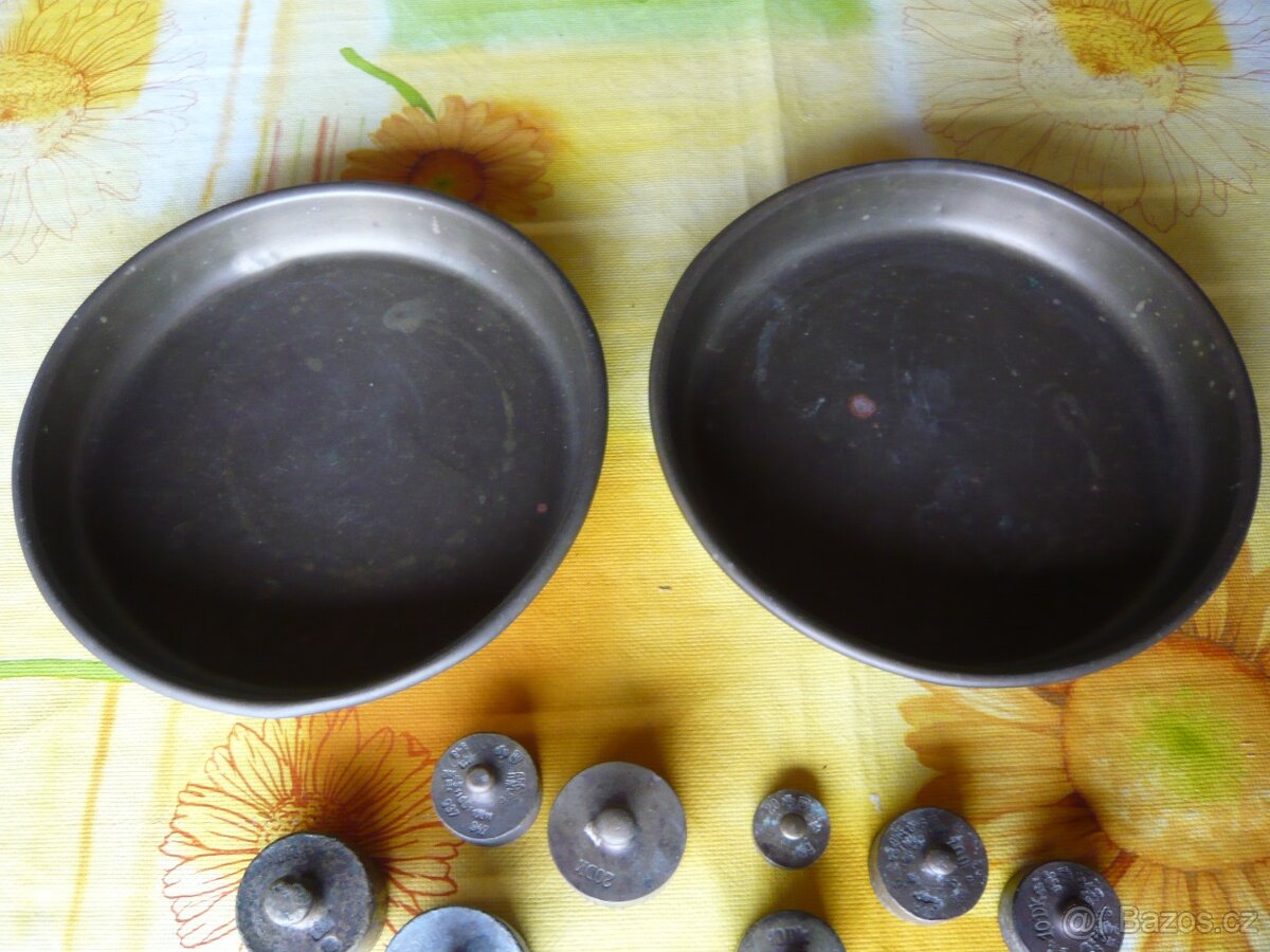 váhy mlýnek kráječ závaží - 9