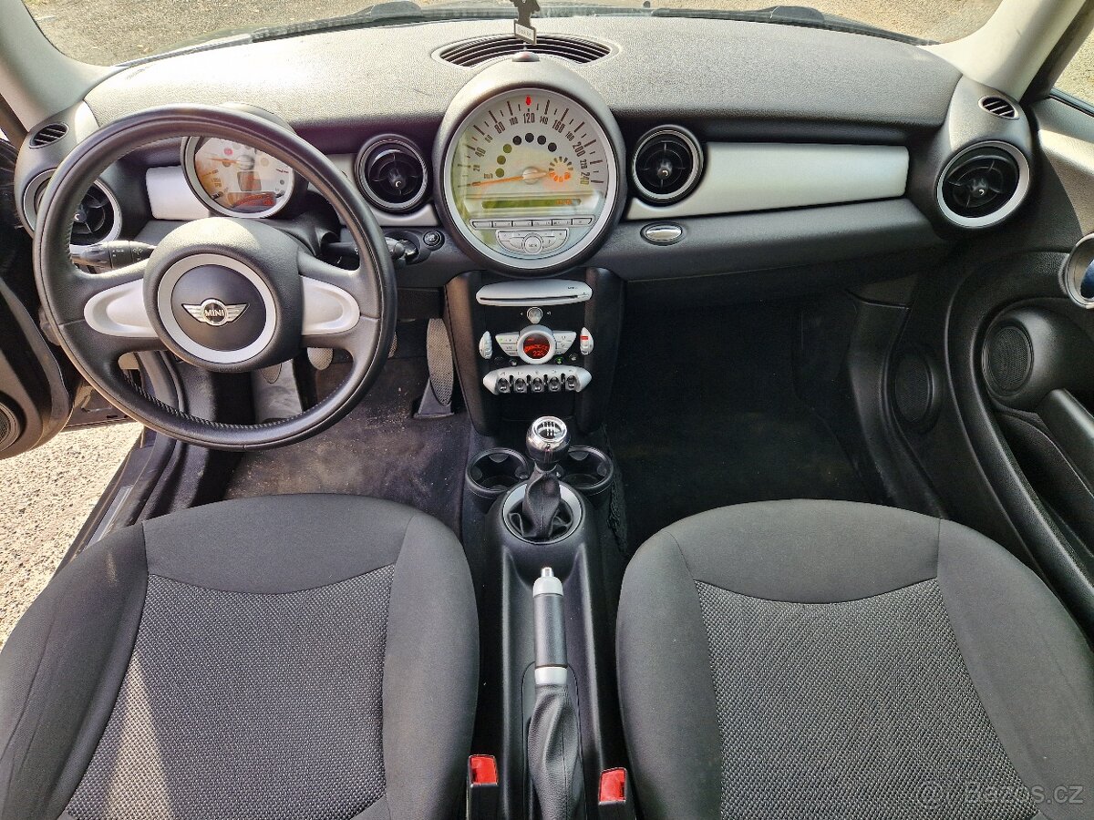 Mini Cooper, 1,6D rok 2007 i NA SPLÁTKY VŠEM BEZ REGISTRU - 9