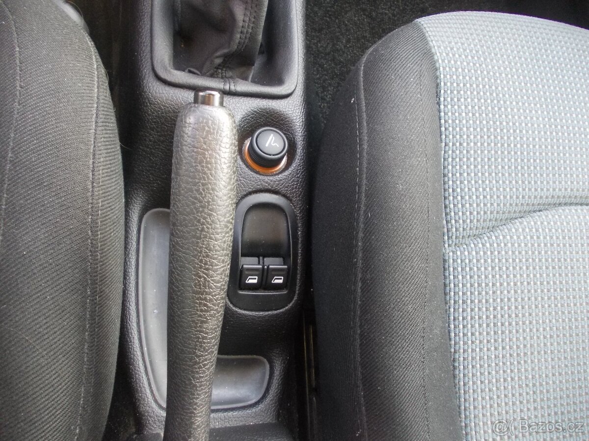 Peugeot 206, 1.4i 55kw 2005 - 9