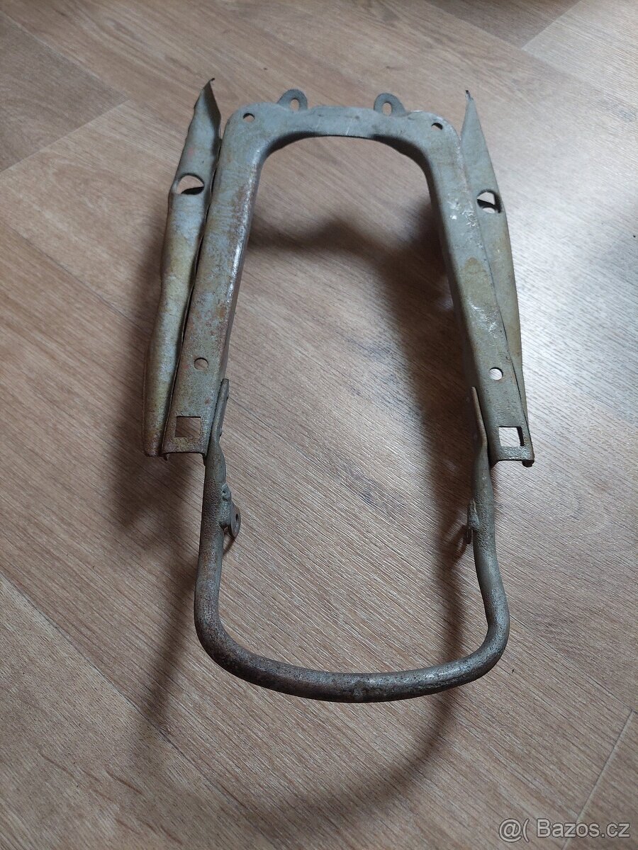 Jawa kyvacka - podsedlovy ramecek s madlem - 9