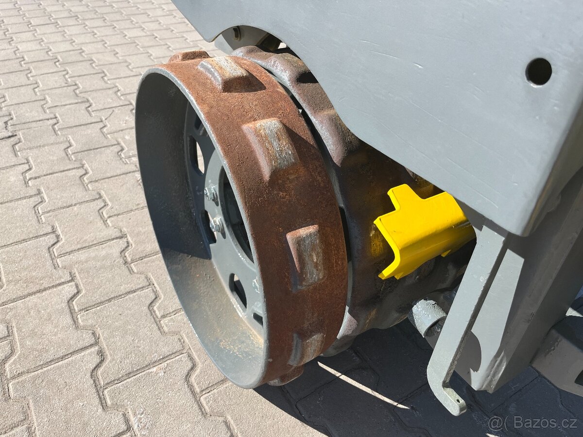 Vibrační ježkový válec Wacker Neuson RT-SC2, Bomag, Ammann - 9