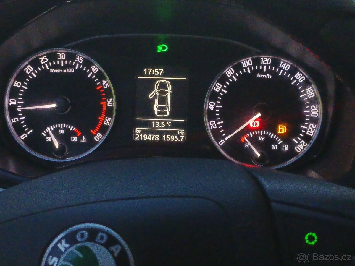 Škoda Octavia 2 1.6 77kw - 9