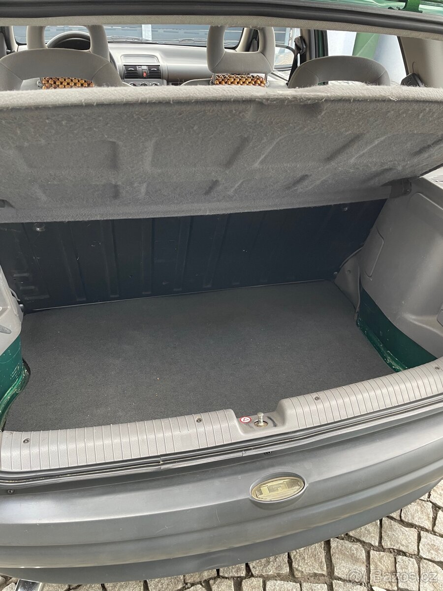 Prodám auto Opel Corsa 1.2i - 9