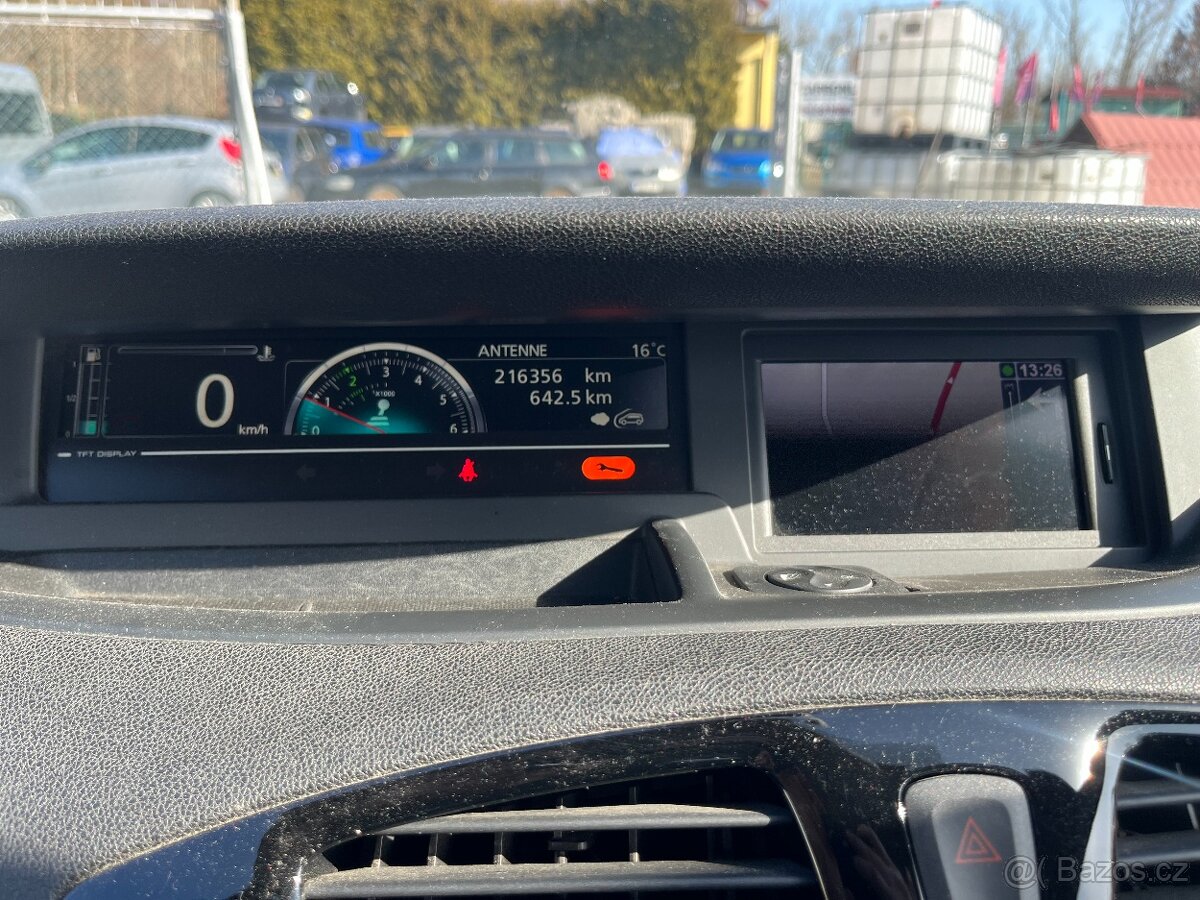 Renault Scenic 1.6CDTi - 9