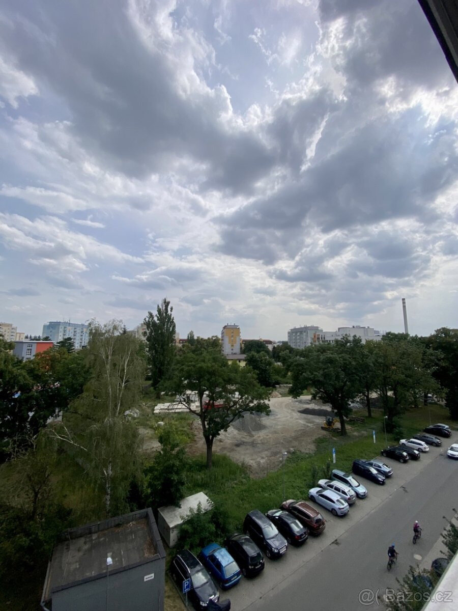 Pronájem bytu 1+kk, Kavaléristů, Hodolany, 12300Kč/měs, 26 m - 9