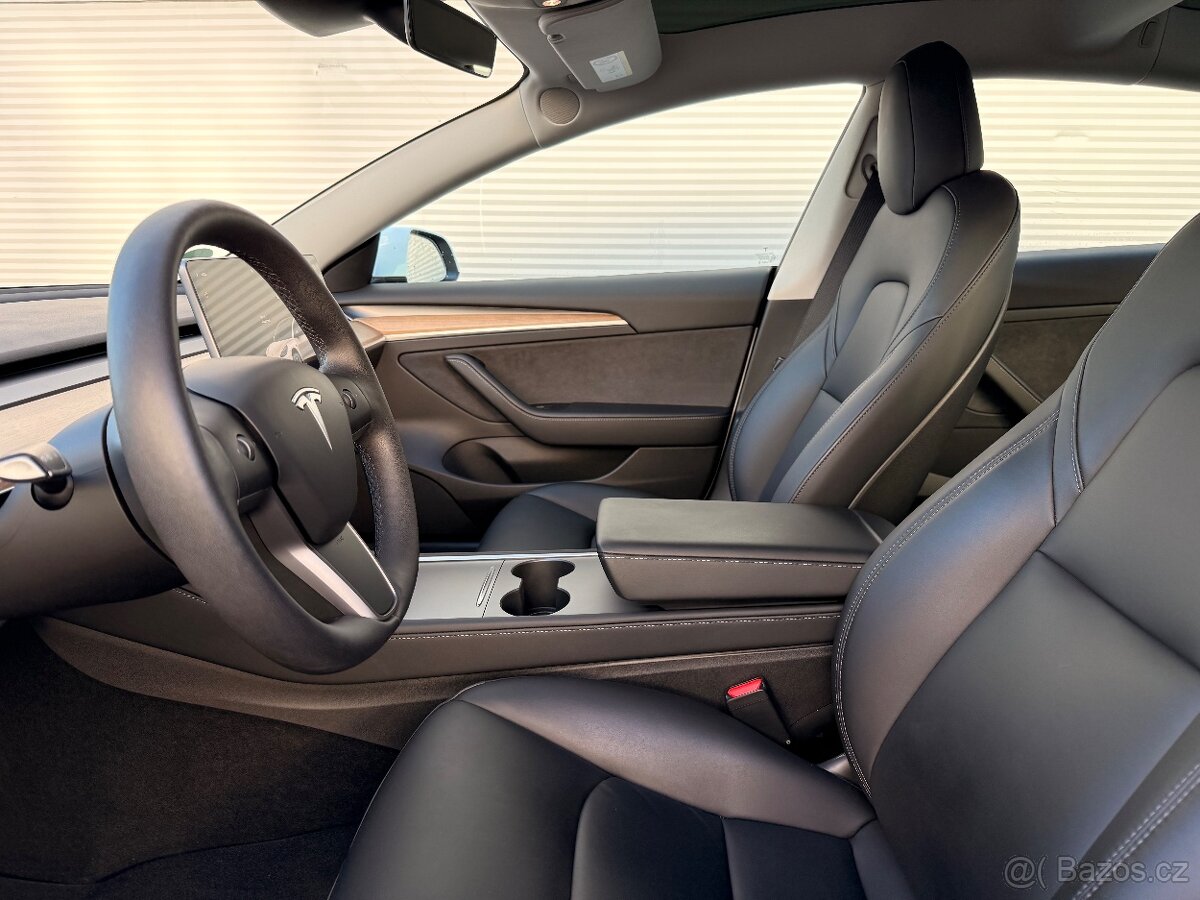Tesla Model 3 SR+ záruka 2030 DPH 29.000Km - 9