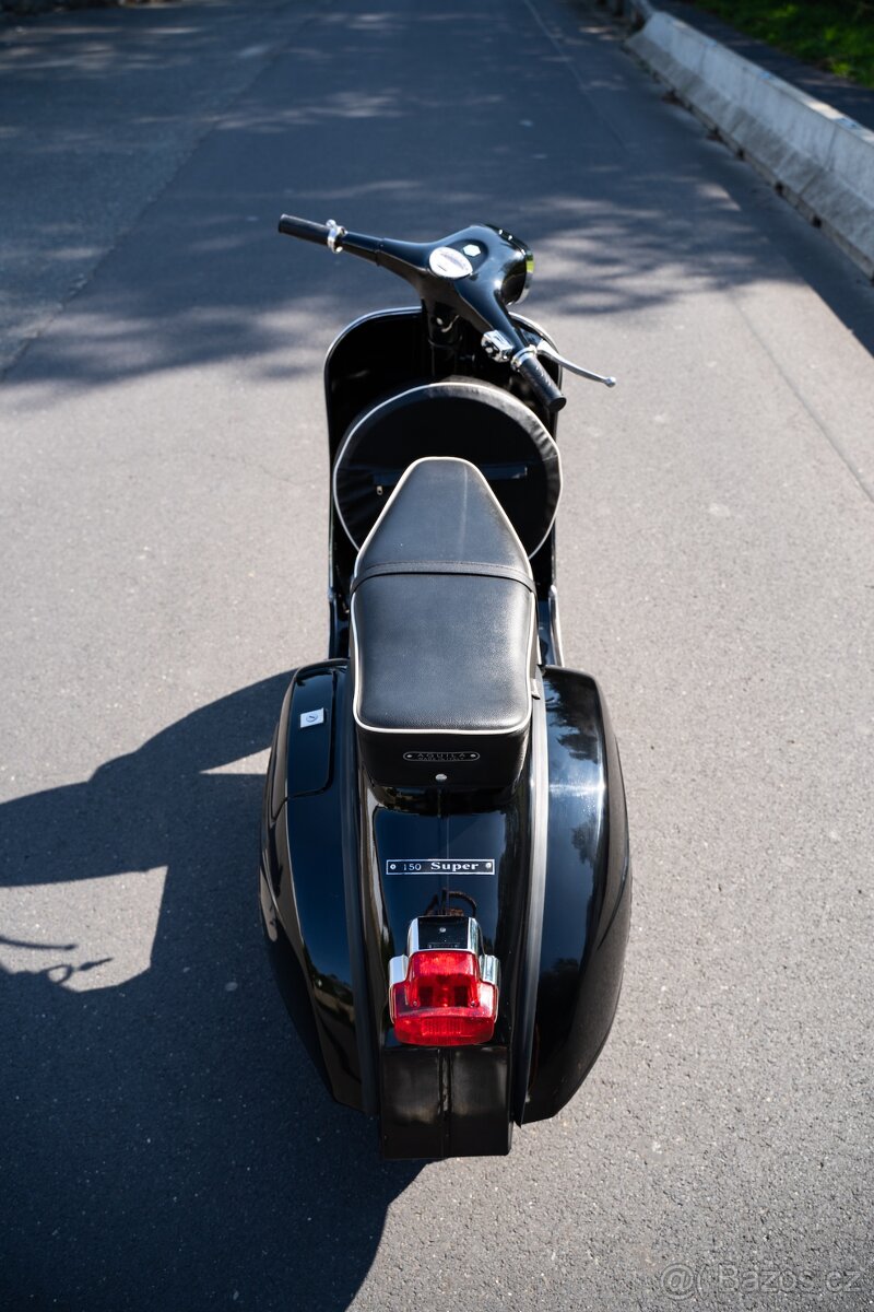 Motorka Piaggio Vespa 150CC (1973) - 9