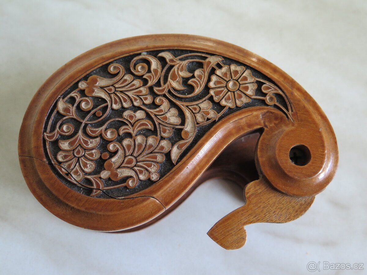 Šperkovnice , skříňka , tajná schránka - řezba dřevo - 9