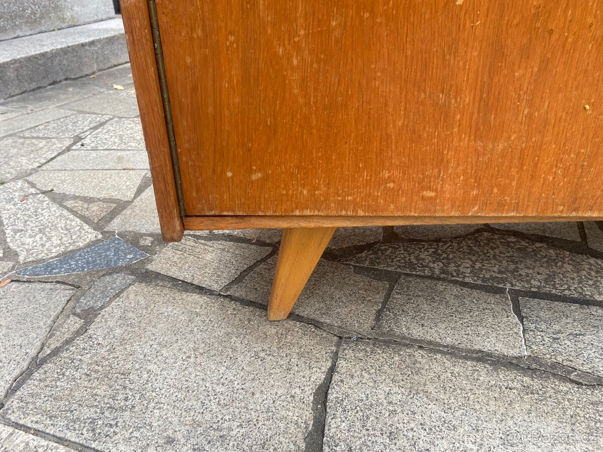 Komoda U-460 Jiroutek 1969 - 9