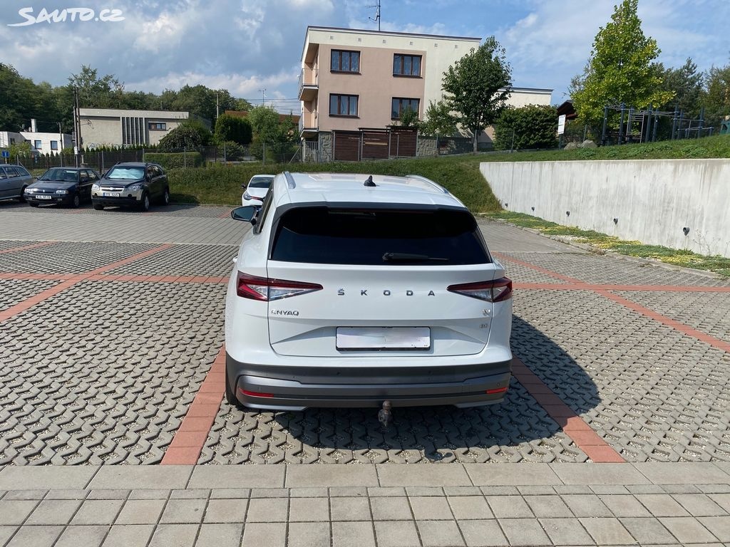 Škoda Enyaq, iV 80, SOH 90%, PANORAMA - 9