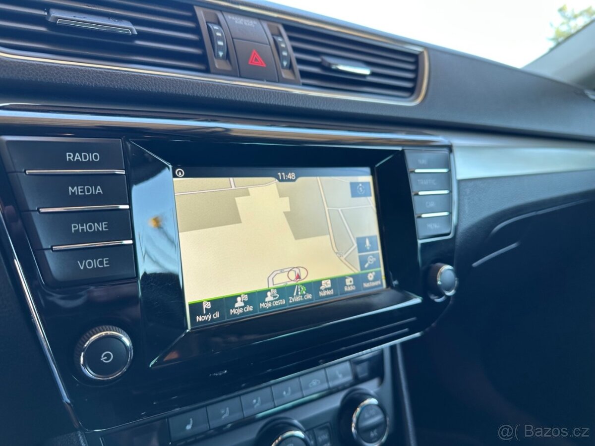Škoda Superb 1.6TDi KAMERA,SMARTLINK, - 9