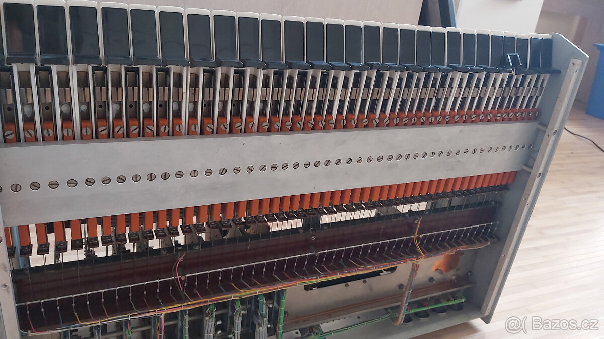 Elektronické klávesy retro - 9