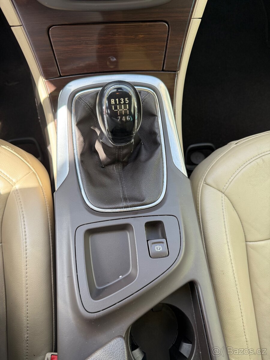 Opel Insignia 2.0ctdi 2009, 118kW - nepojízdné - 9